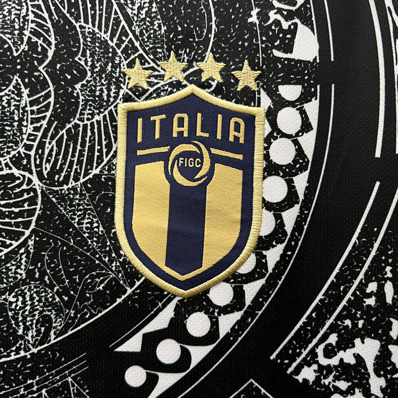 Italien 2023-2024 Sonderedition Schwarzes Design