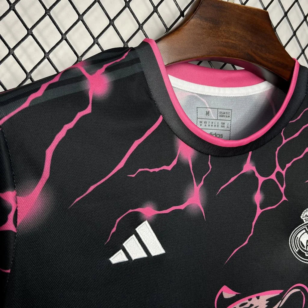 Maglia speciale pantera Real Madrid 24/25 viola