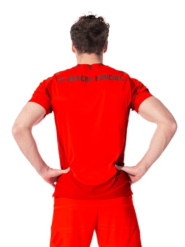 Bayern München Heimspieler-Version Trikot 2024/25