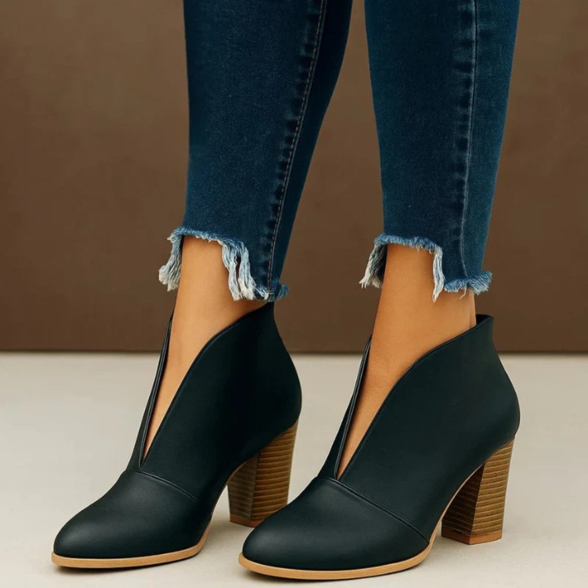 Chic Almond Toe Ankle Boots