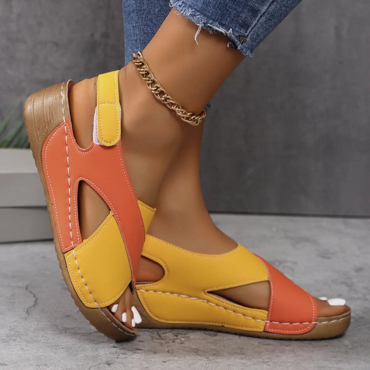 Comfortable Adjustable Wedge Sandals