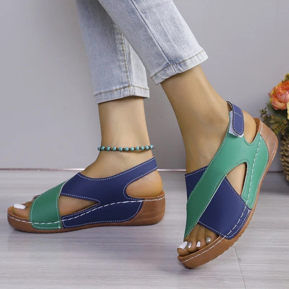 Comfortable Adjustable Wedge Sandals