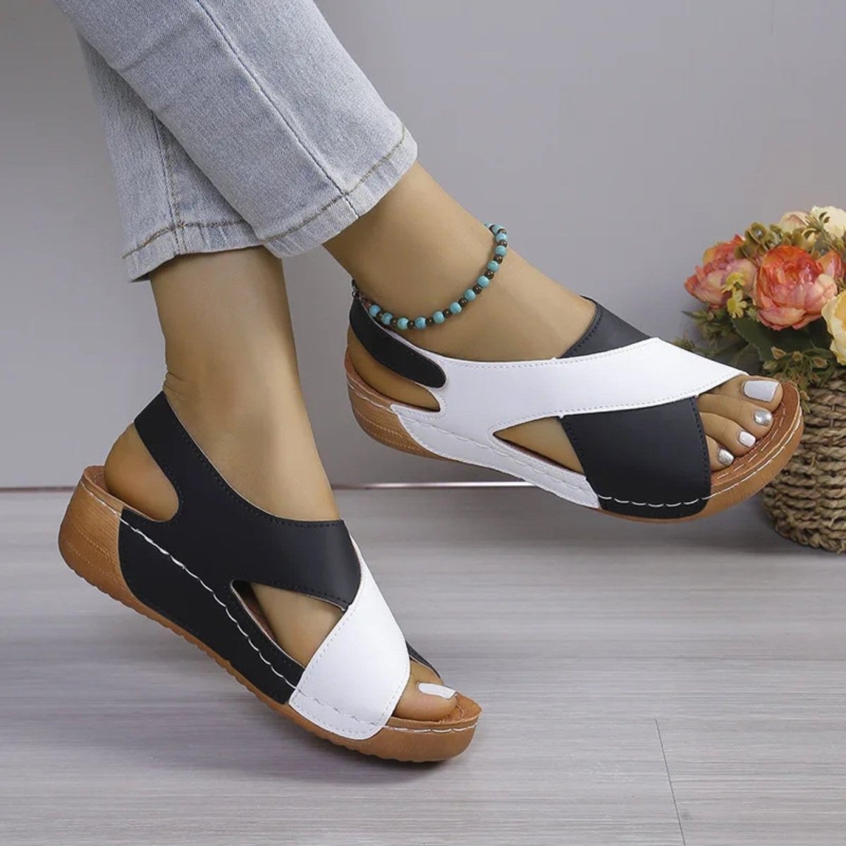 Comfortable Adjustable Wedge Sandals