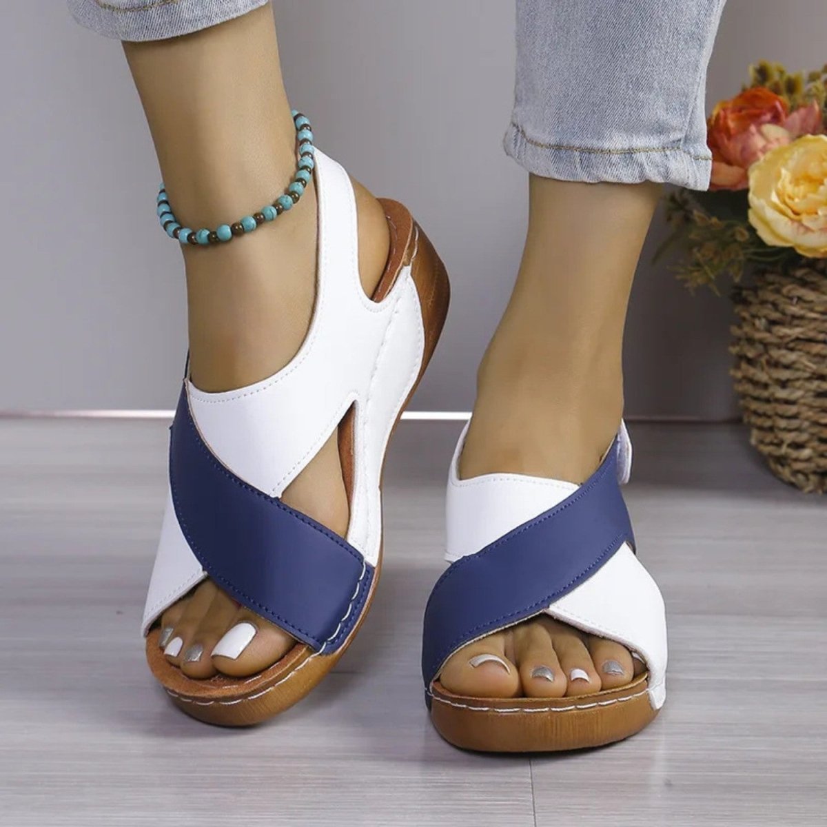 Comfortable Adjustable Wedge Sandals