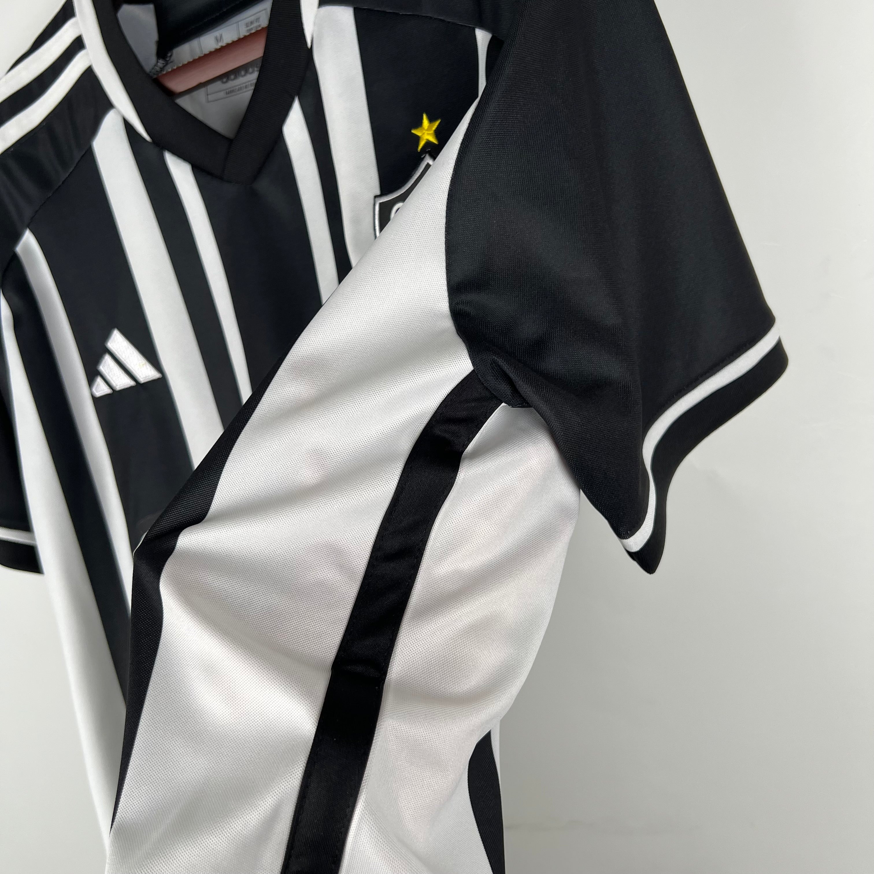 Atlético Mineiro Heimtrikot 23-24