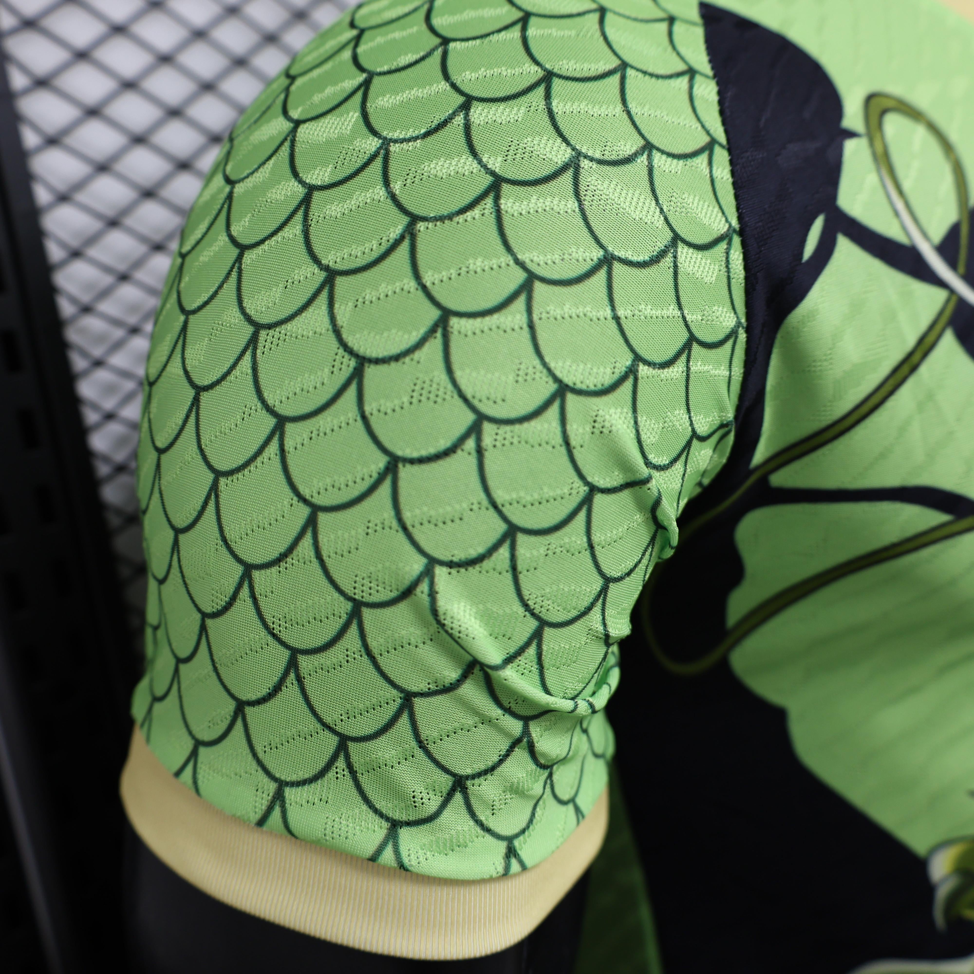 Japan „Grüner Dragon Ball“ Sondertrikot