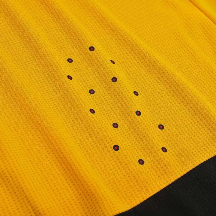 Maglia Casa Wolverhampton Wanderers 2022/23