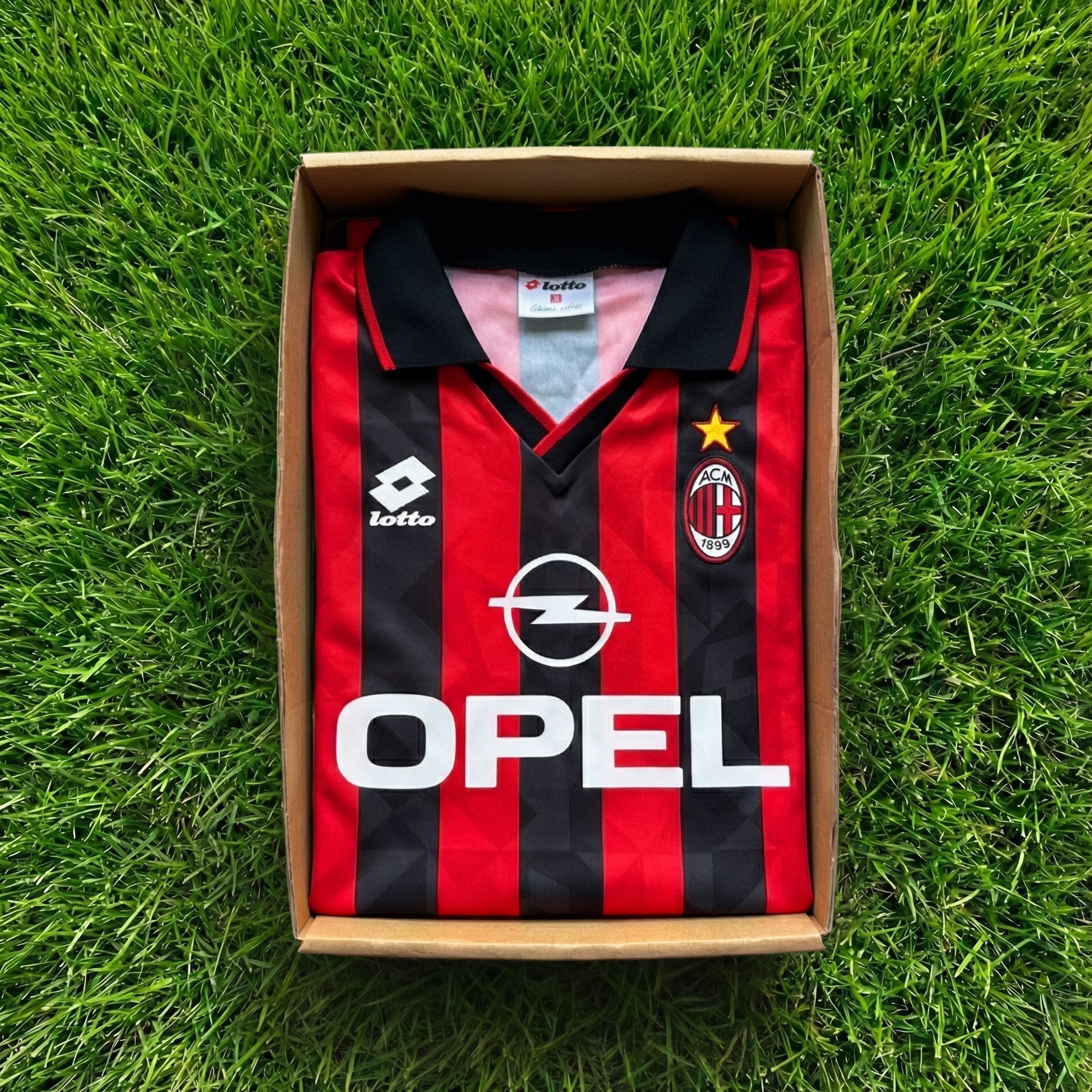 Scatola Maglia da Calcio Misteriosa Retrò (1 articolo)