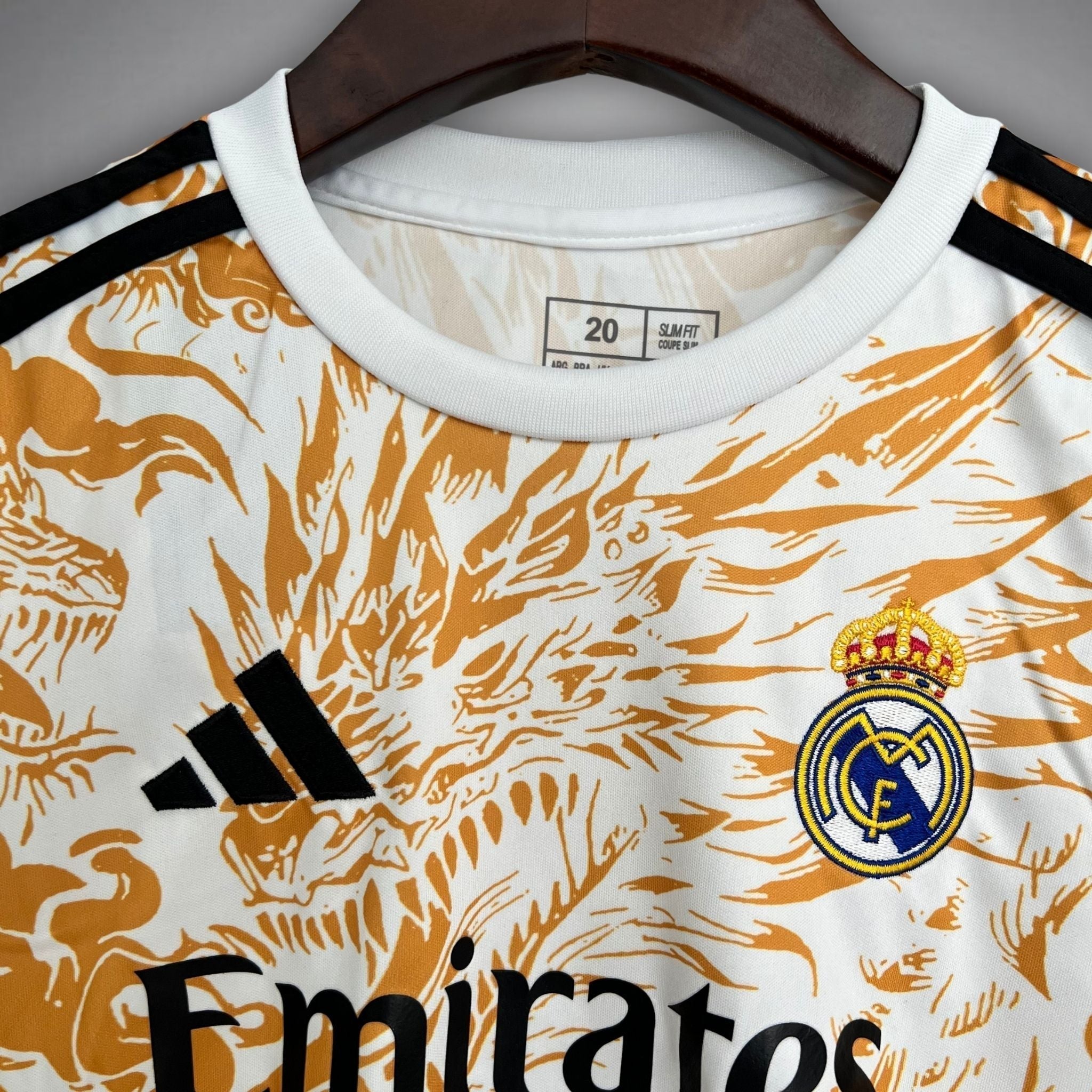 Real Madrid Feuernder Drache Kindertrikot