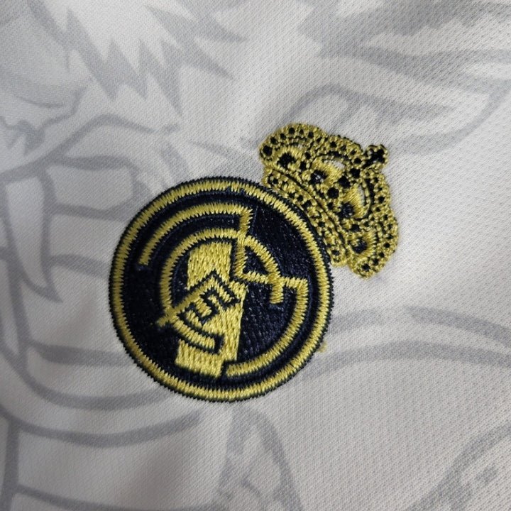 Real Madrid Weißes Drachen-Kindertrikot