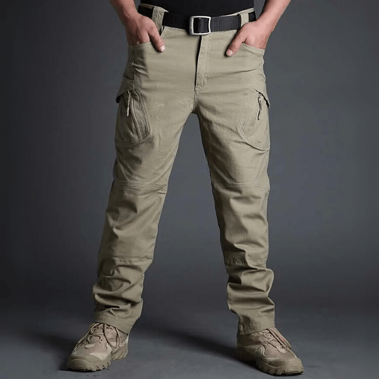 Waterproof Tactical Trousers – Multi-Pocket, Reinforced, Built for the Outdoors